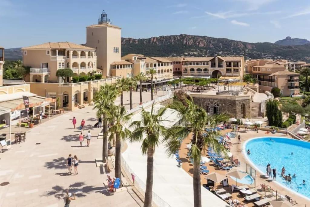 Superbe Appartement Village Cap Esterel 4P Climatise Saint-Raphaël Eksteriør billede